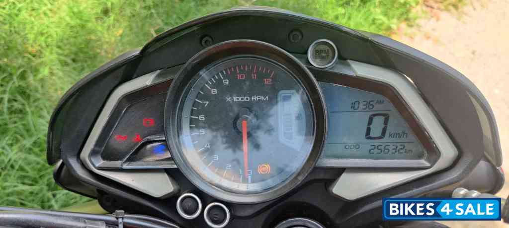Bajaj Pulsar 200 NS