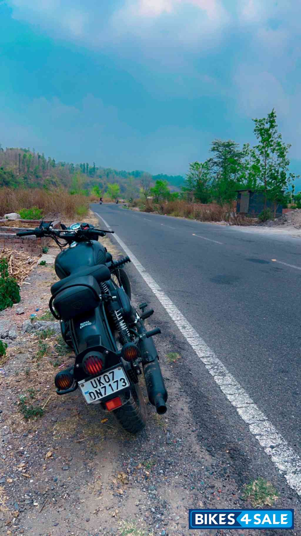 Black Royal Enfield Classic 500