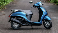 Blue Yamaha Fascino