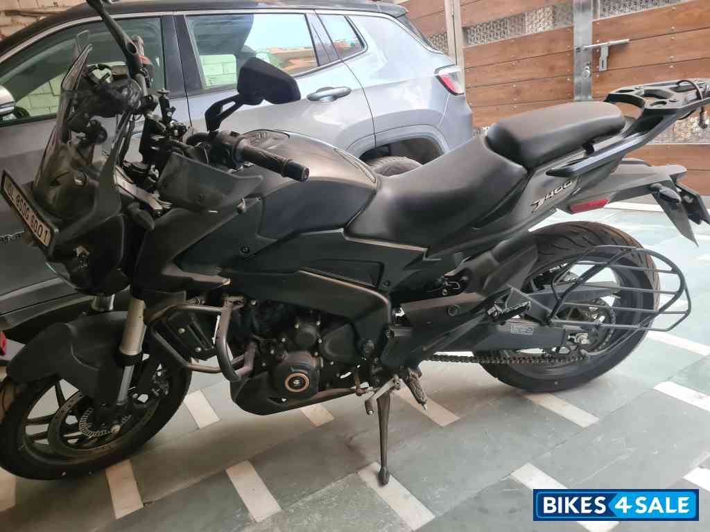 Black Bajaj Dominar 400 ABS BS6