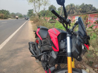 Red Bajaj Dominar 250