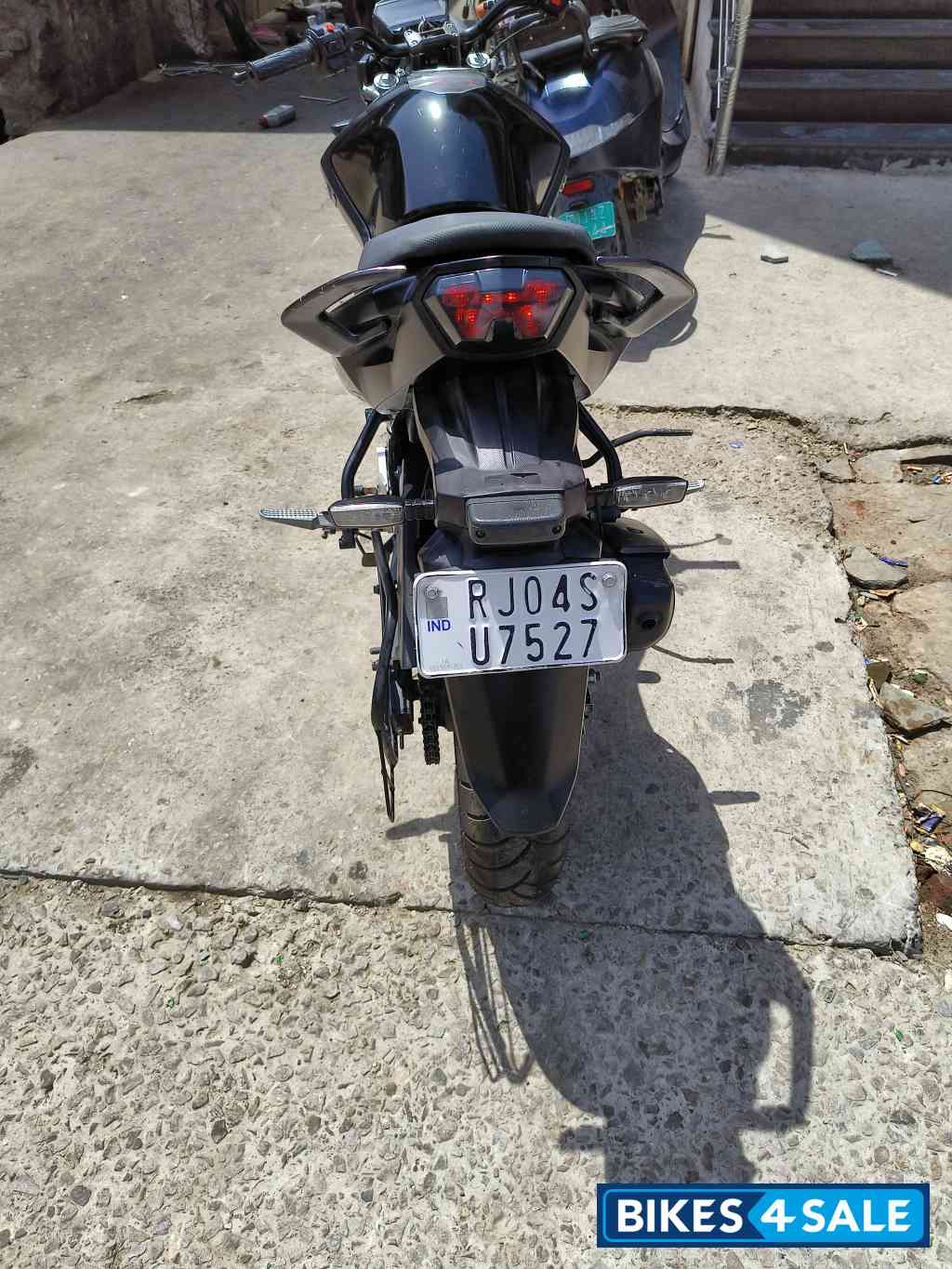 Matt Grey Hero Xtreme 160R Stealth Edition Matt Grey Hero Xtreme 160R Stealth Edition