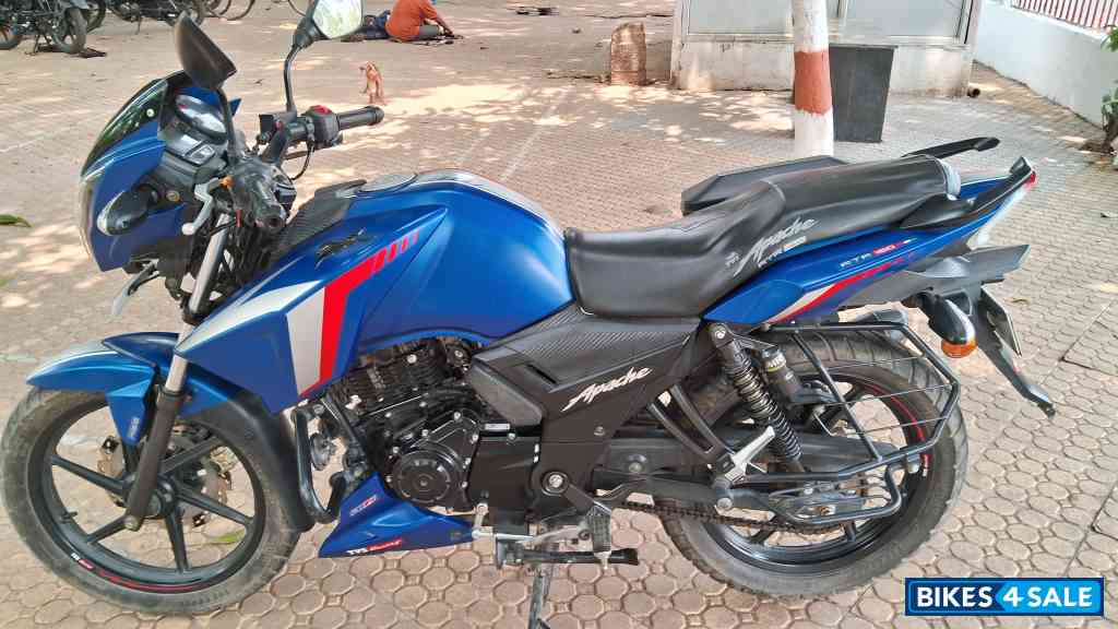 Blue TVS Apache RTR 160 2020