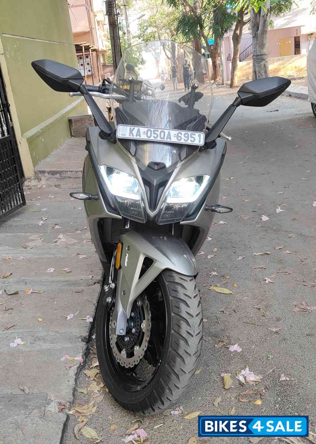 Silver Registered CFMoto 650GT Silver Registered CFMoto 650GT