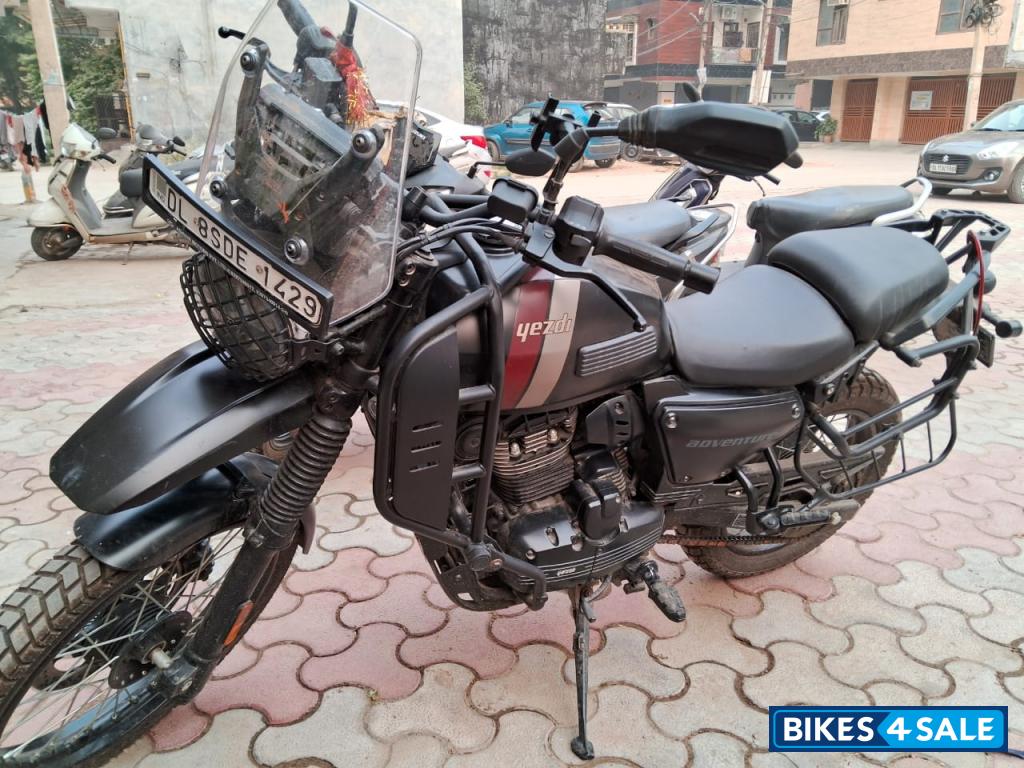 Yezdi Adventure Matte