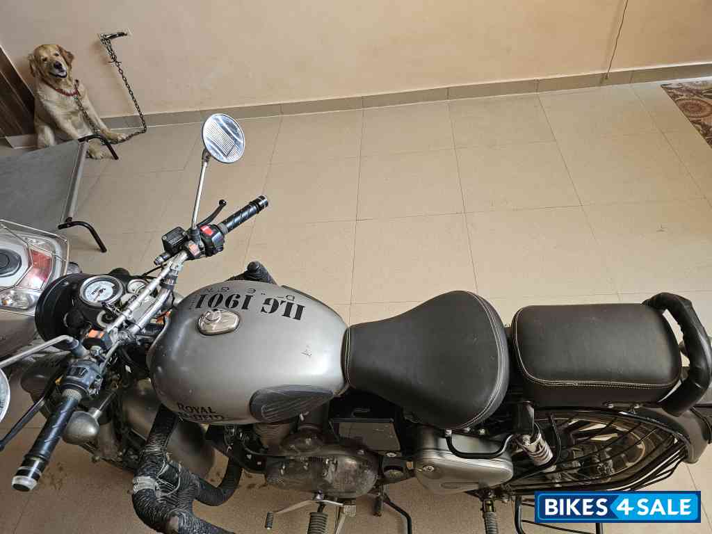 Royal Enfield Classic Gunmetal Grey Royal Enfield Classic Gunmetal Grey