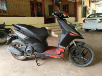 Aprilia SR 150 Carbon 2020 Model