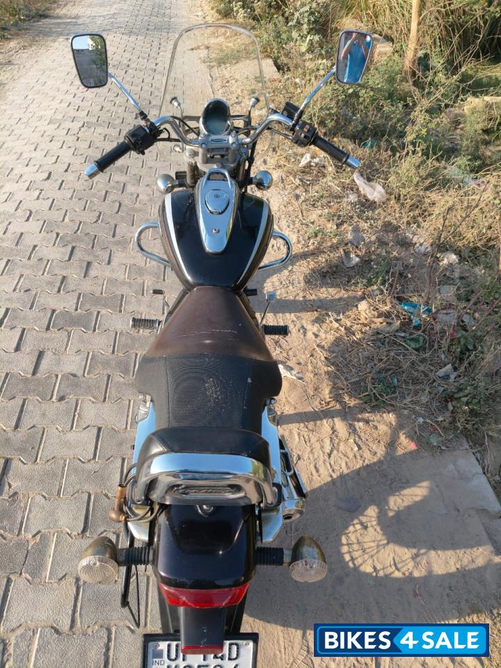 Bajaj Avenger 220 DTS-i