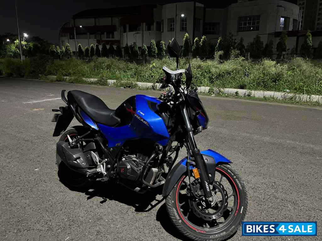 Blue And Black Hero Xtreme 160R