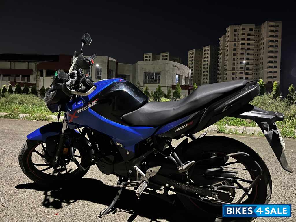 Blue And Black Hero Xtreme 160R