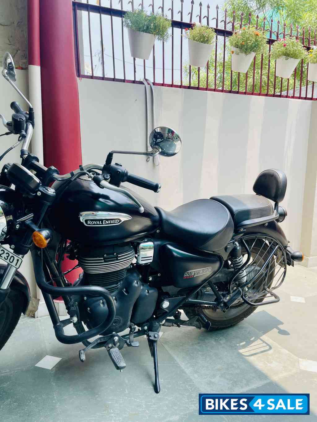 Royal Enfield Meteor 350 Stellar