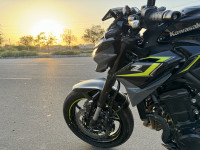 Black Kawasaki Z900 2024