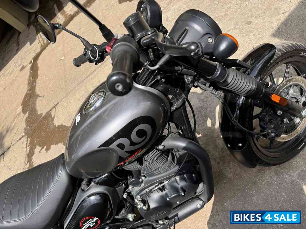 Royal Enfield Hunter 350 Retro