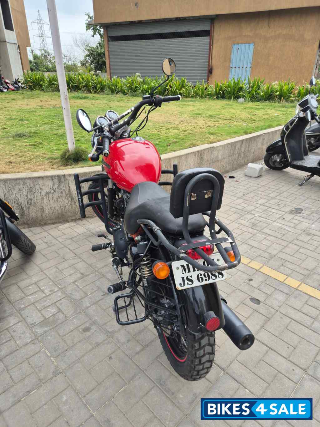 Royal Enfield Thunderbird X 350