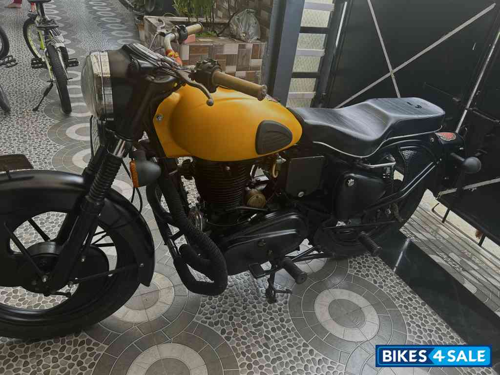 Royal Enfield Classic 1982 Model Royal Enfield Classic 1982 Model