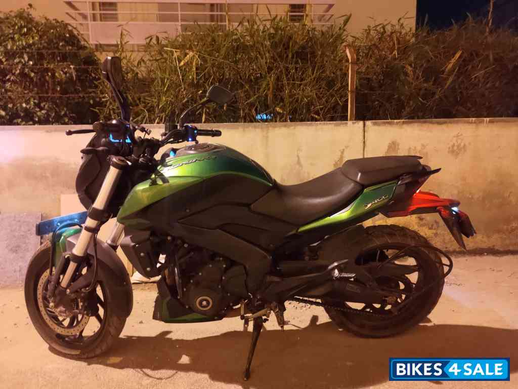 Bajaj Dominar 400