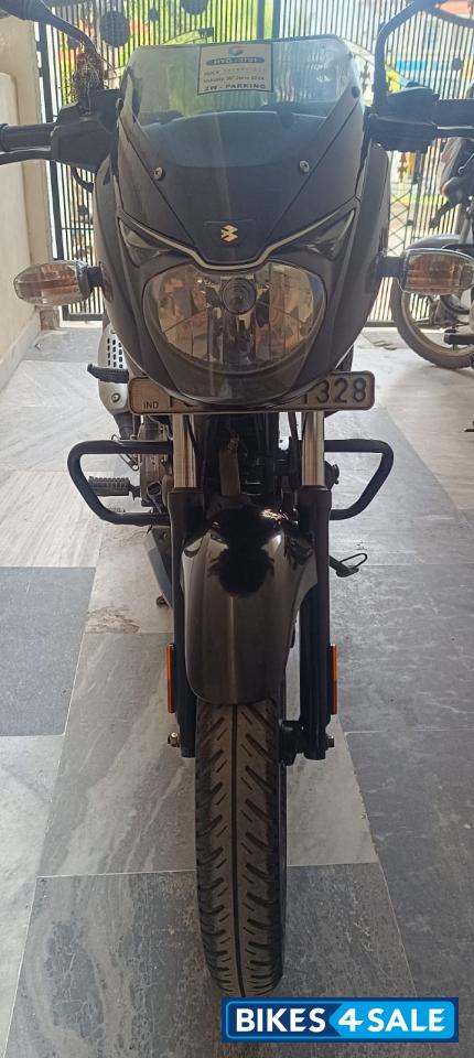Black Bajaj Pulsar 125 Split Seat