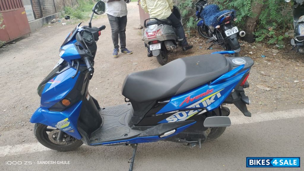 Suzuki Avenis 125 Ride Connect Edition