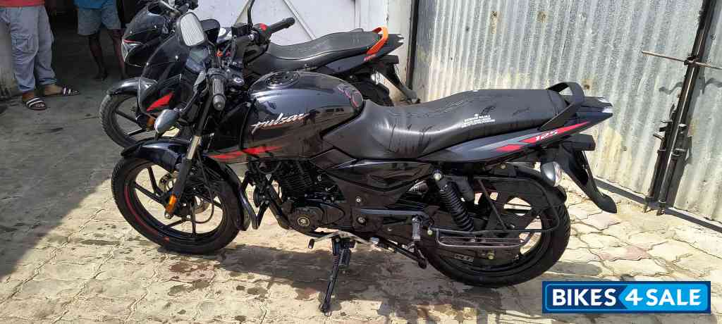 Red Black Bajaj Pulsar 125