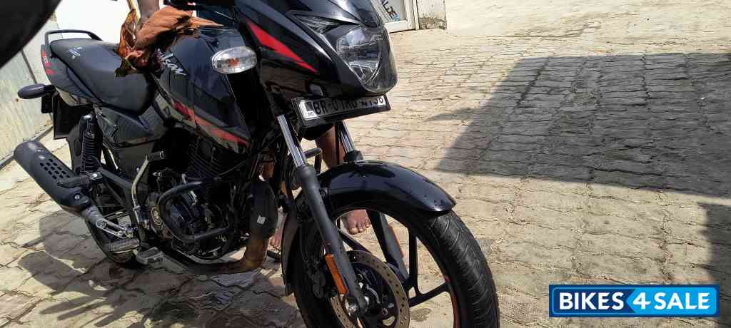 Red Black Bajaj Pulsar 125