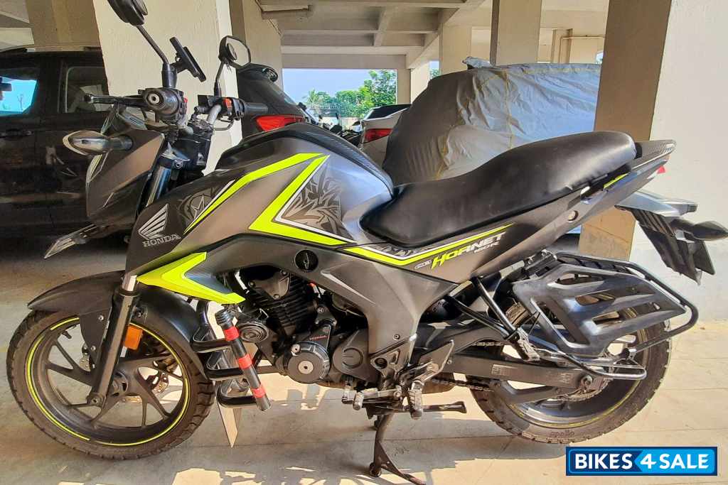 Neon Green Special Edition Honda CB Hornet 160R