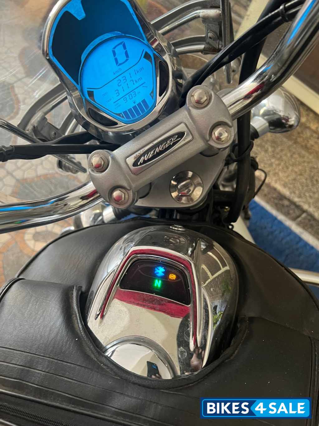 Bajaj Avenger Cruise 220