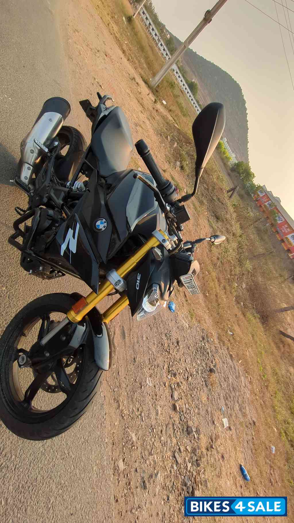 BMW G 310 R