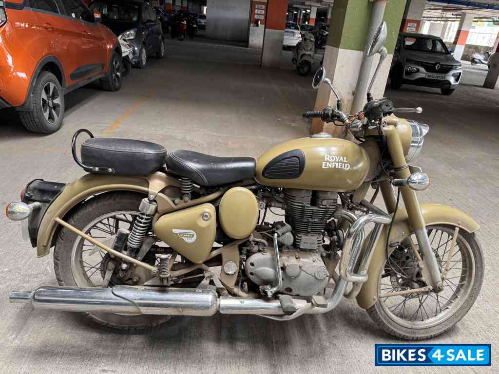 Royal Enfield Classic Desert Storm