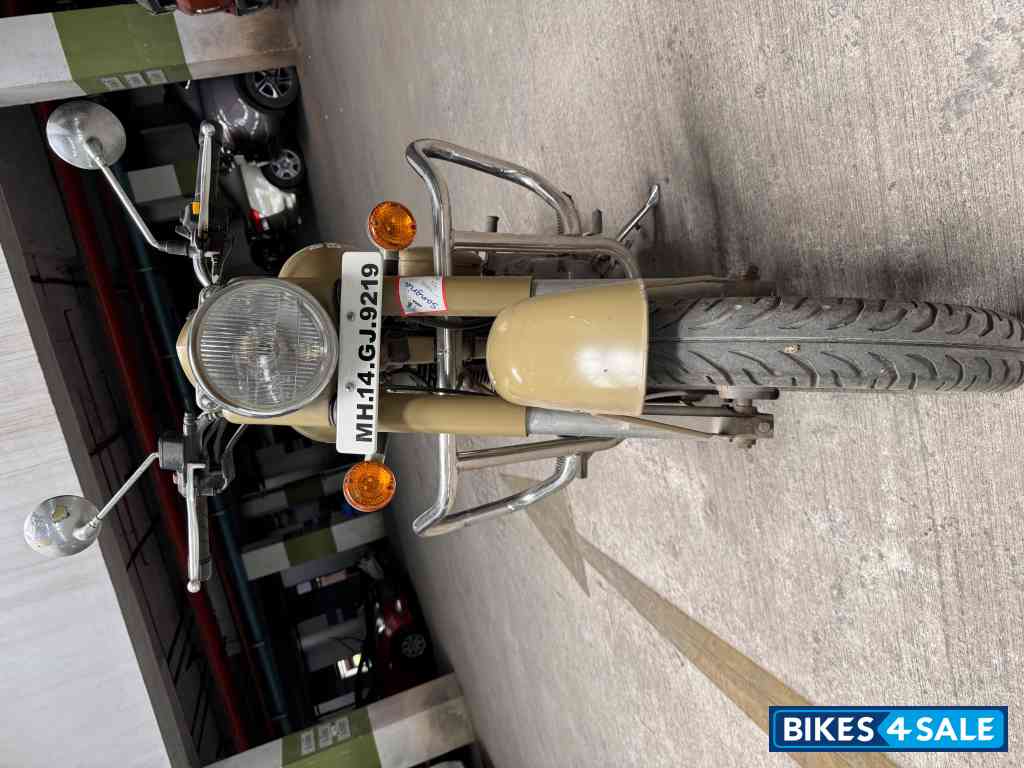 Royal Enfield Classic Desert Storm