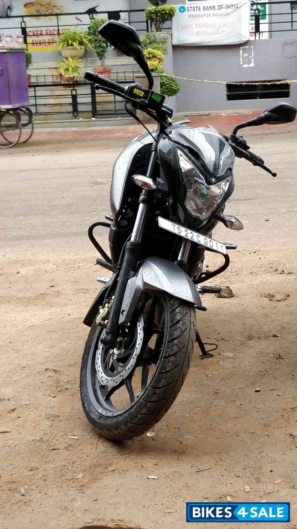 Bajaj Pulsar NS200