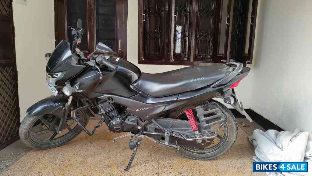 Black Honda Livo 110 Black Honda Livo 110