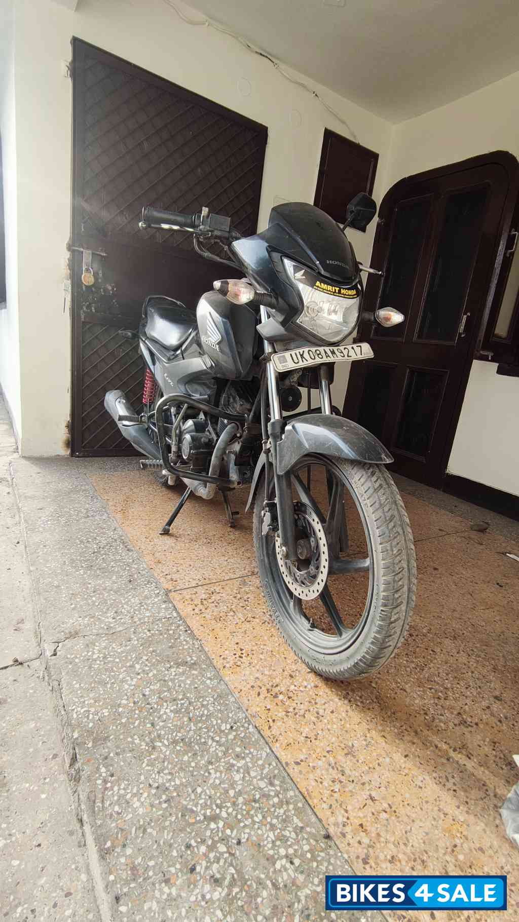 Black Honda Livo 110 Black Honda Livo 110