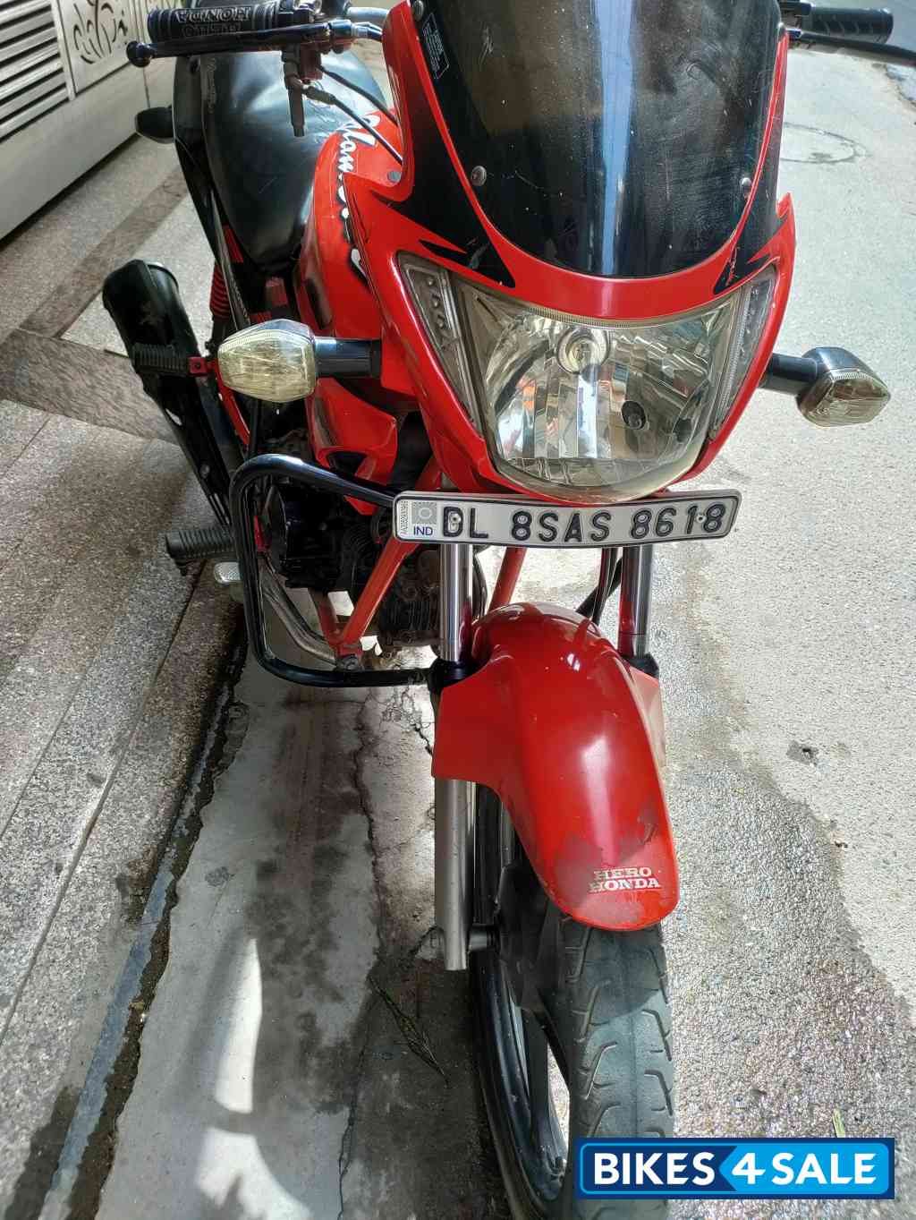 Red Hero Glamour 125 Drum