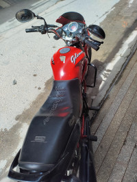 Red Hero Glamour 125 Drum