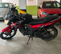 Red Yamaha SZ-RR V2