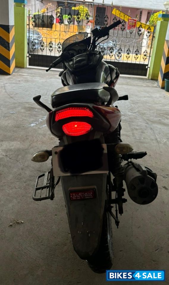 Red Yamaha SZ-RR V2 Red Yamaha SZ-RR V2