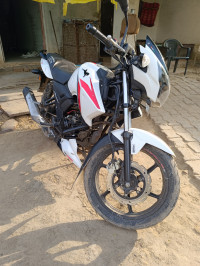 White TVS Apache RTR 160 4V BS6