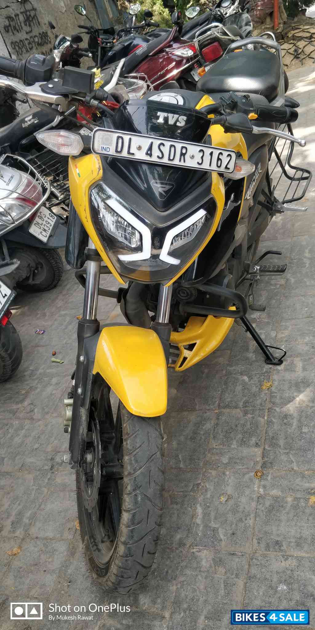Yellow TVS Raider Split Seat