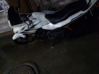 White Hero Karizma R