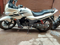 White Hero Karizma R