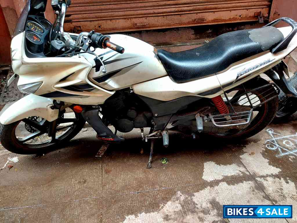 White Hero Karizma R