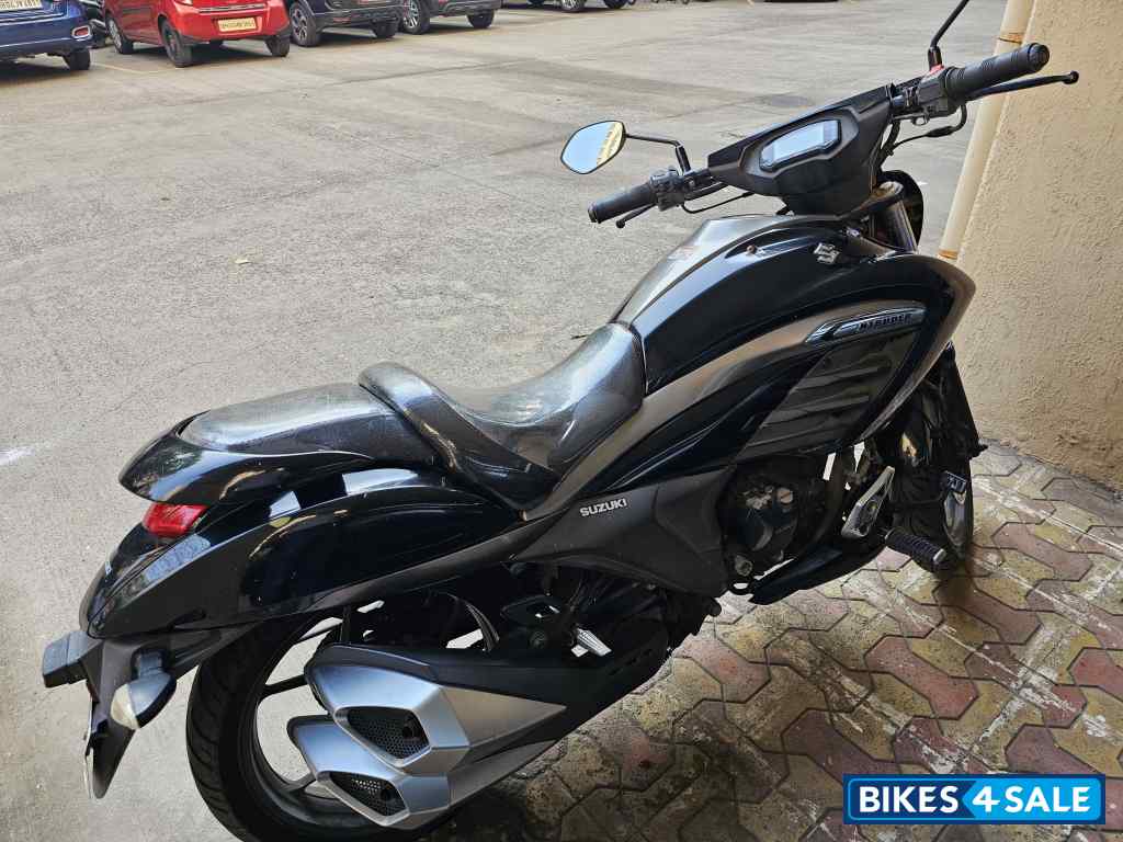 Black Suzuki Intruder 150