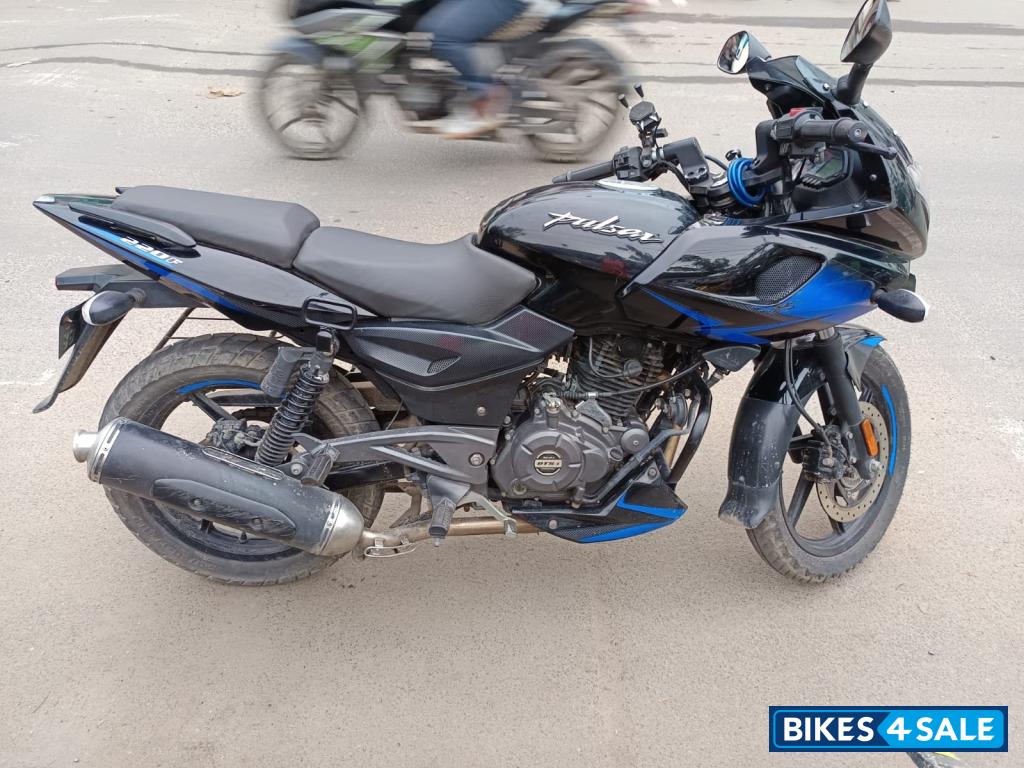 Black And Blue Bajaj Pulsar 220F