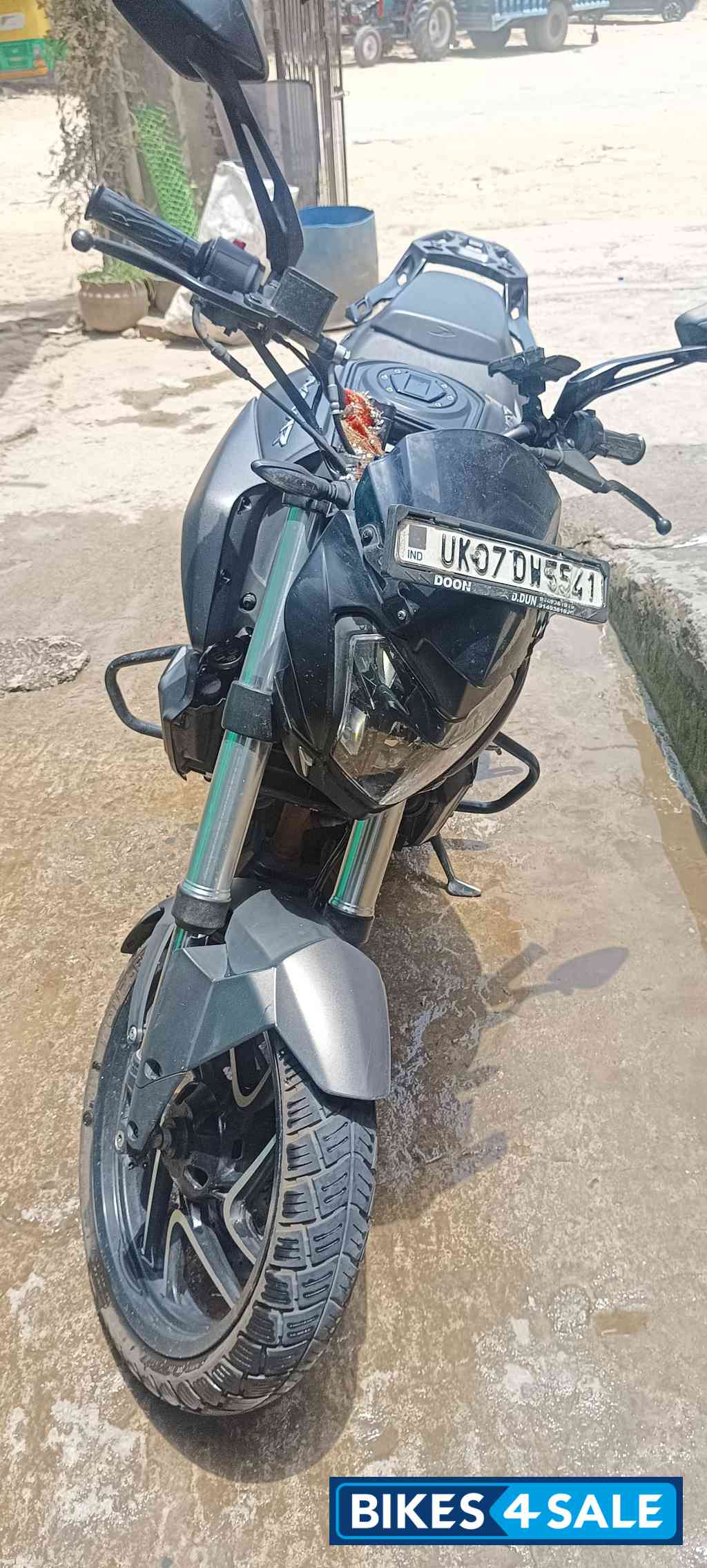 Bajaj Dominar 400 ABS BS6