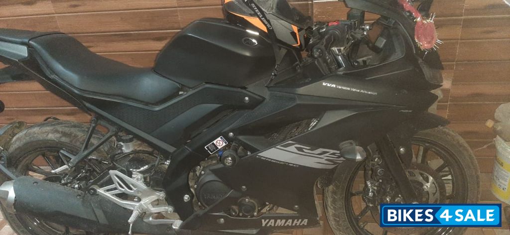 Yamaha R15 V4