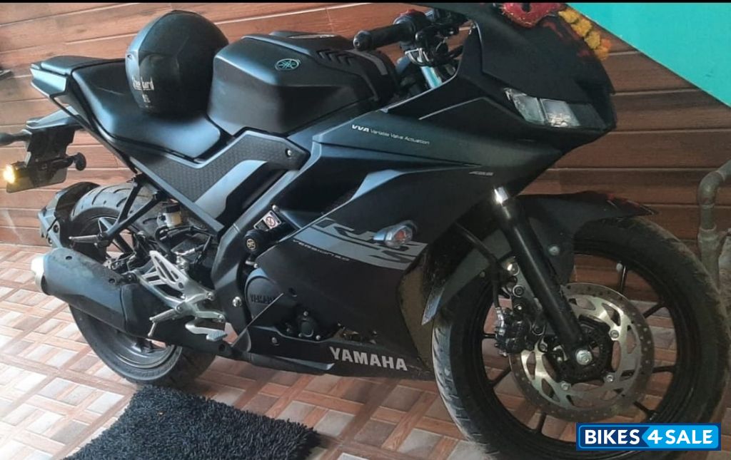 Yamaha R15 V4