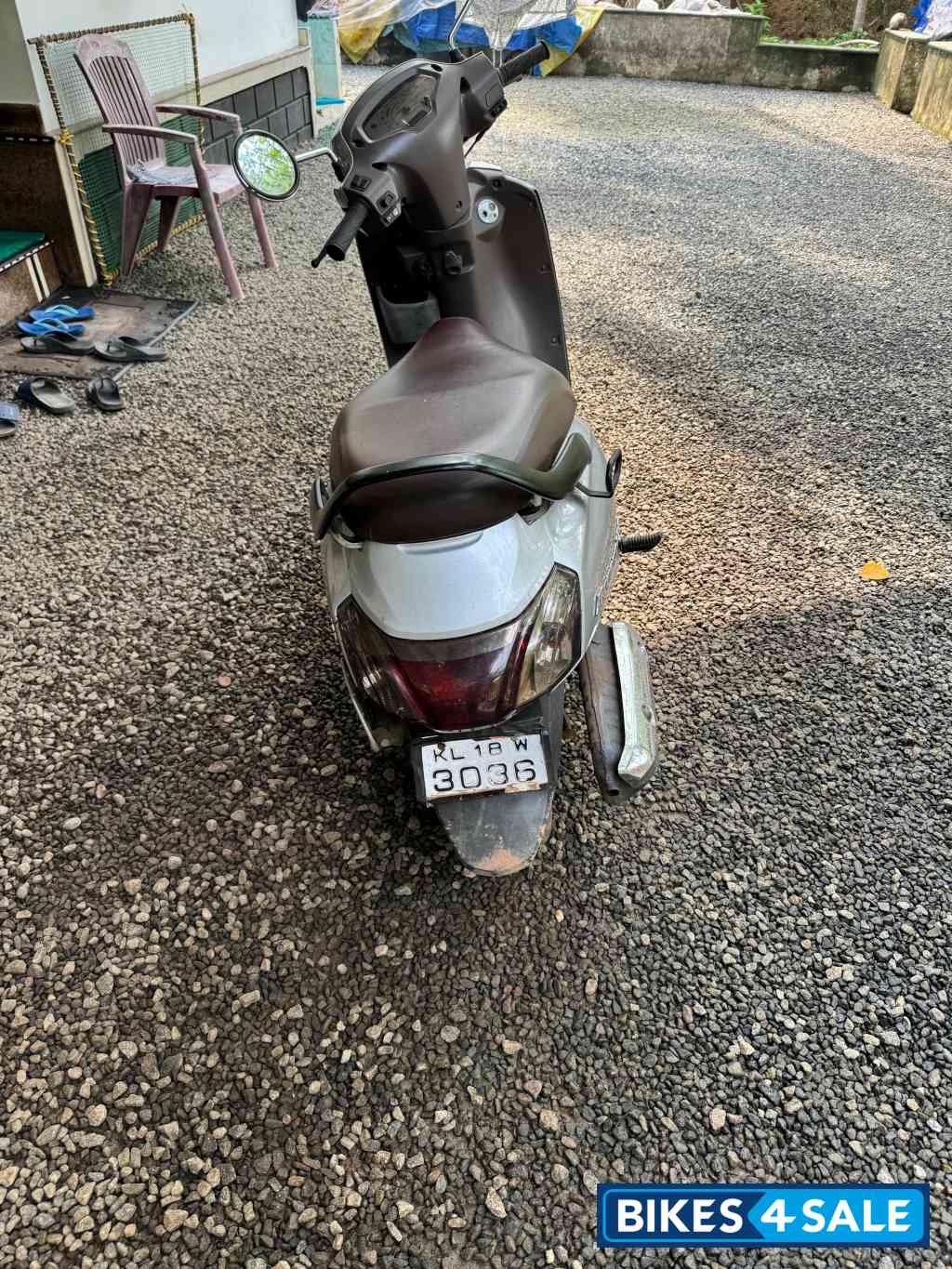 Silver Suzuki Access 125 Special Edition