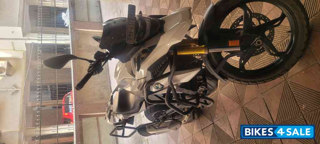 Polar White BMW G 310 GS BS6
