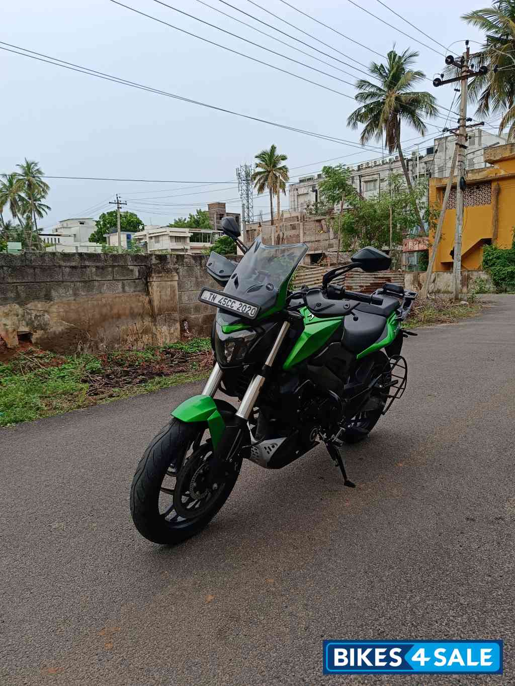 Green Bajaj Dominar 400 ABS BS6
