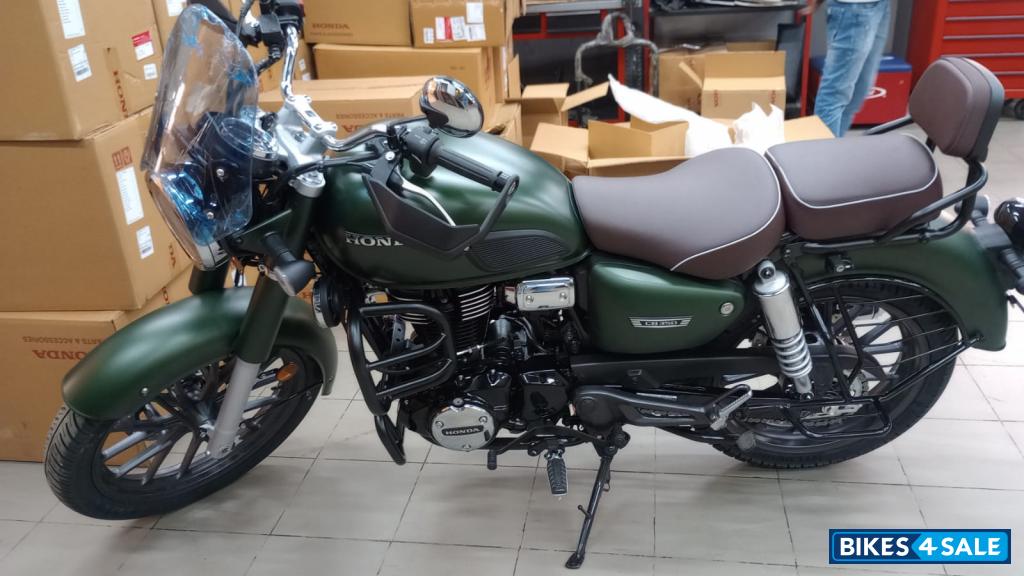 Matt Marshal Honda CB350 DLX Pro